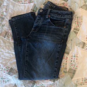 American Eagle Crop Jeans